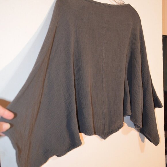 Poncho with Sleeves Dark Grey Light Women's Top Not-Even Bottom Edges - Picture 4 of 7